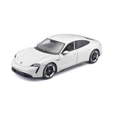 Modellauto Porsche Taycan im Maßstab 1:24