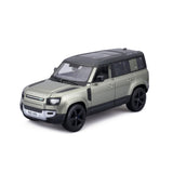 Modellauto Land Rover Defender grün von 2022 im Maßstab 1:24