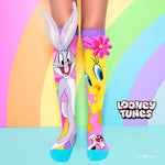 Farbenfrohe Socken mit Tweety und Bugs Muster und 3D Applikationen, 6-99 Jahre geeignet