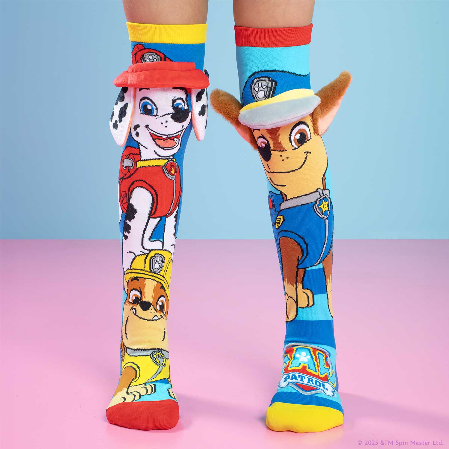 Farbenfrohe Socken mit Paw Patrol Crew Muster und 3D Applikationen, 6-99 Jahre geeignet