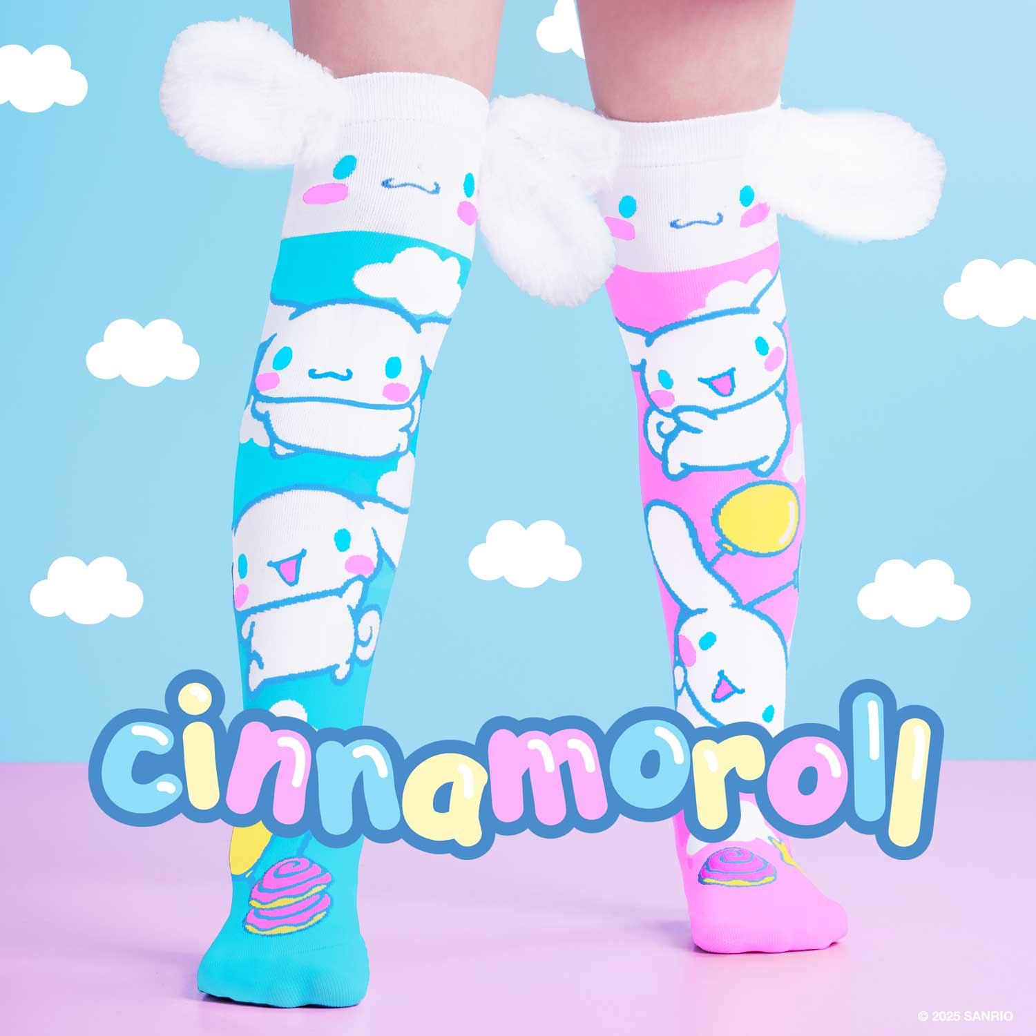 Farbenfrohe Socken mit Cinnamoroll Muster und 3D Applikationen, 6-99 Jahre geeignet