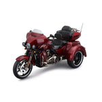 Motorradmodell CVO Tri Glide von 2021 rot im Maßstab 1:12