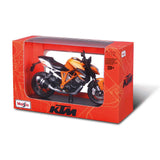 Maisto SE KTM 1290 Super Duke R Motorradmodell auf Sockel 1:12