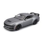 Modellauto Ford Mustang Darkhorse ´24 grau im Maßstab 1:24